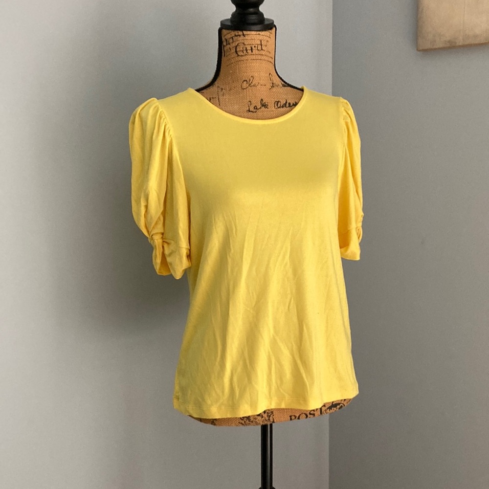 Vince Camuto NWT Yellow Top with Short Puff Sleeves Women Size M